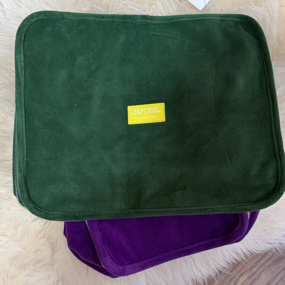 Marc Jacobs Velvet Cosmetic Pouch Set in Purple, Pink & Green - Picture 3 of 6